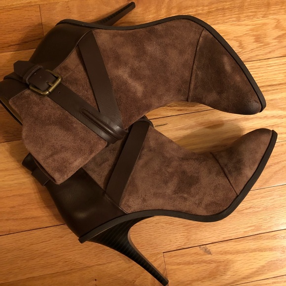 Joe's Jeans Shoes - Joe’s aged look brown suede ankle boots sz 10
